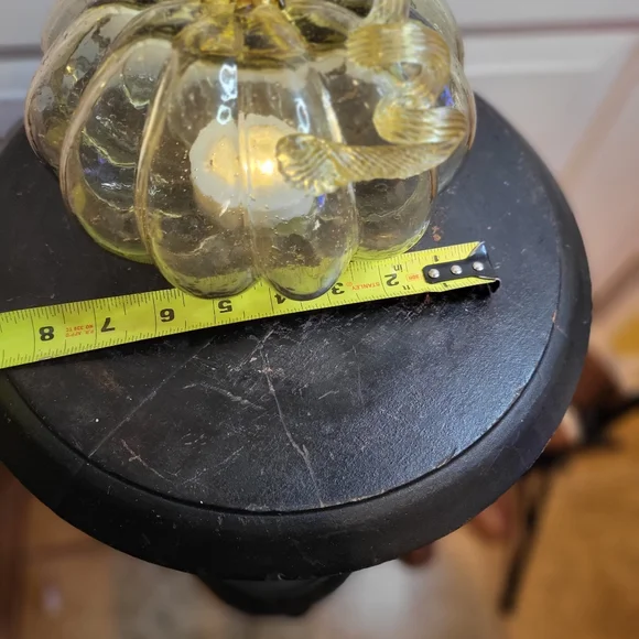 Beautiful Hand Blown Amber Glass Light up Pumpkin For Fall 6"×8" - Picture 7 of 9